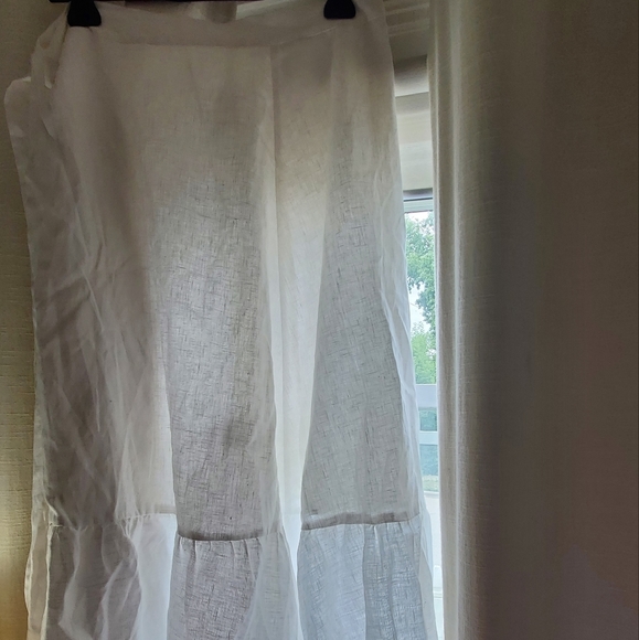 SOLD Reformation LinenSkirt - Picture 3 of 11